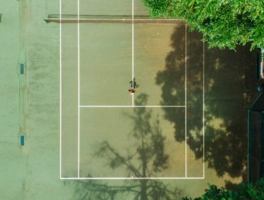construction court de tennis resine synthetique